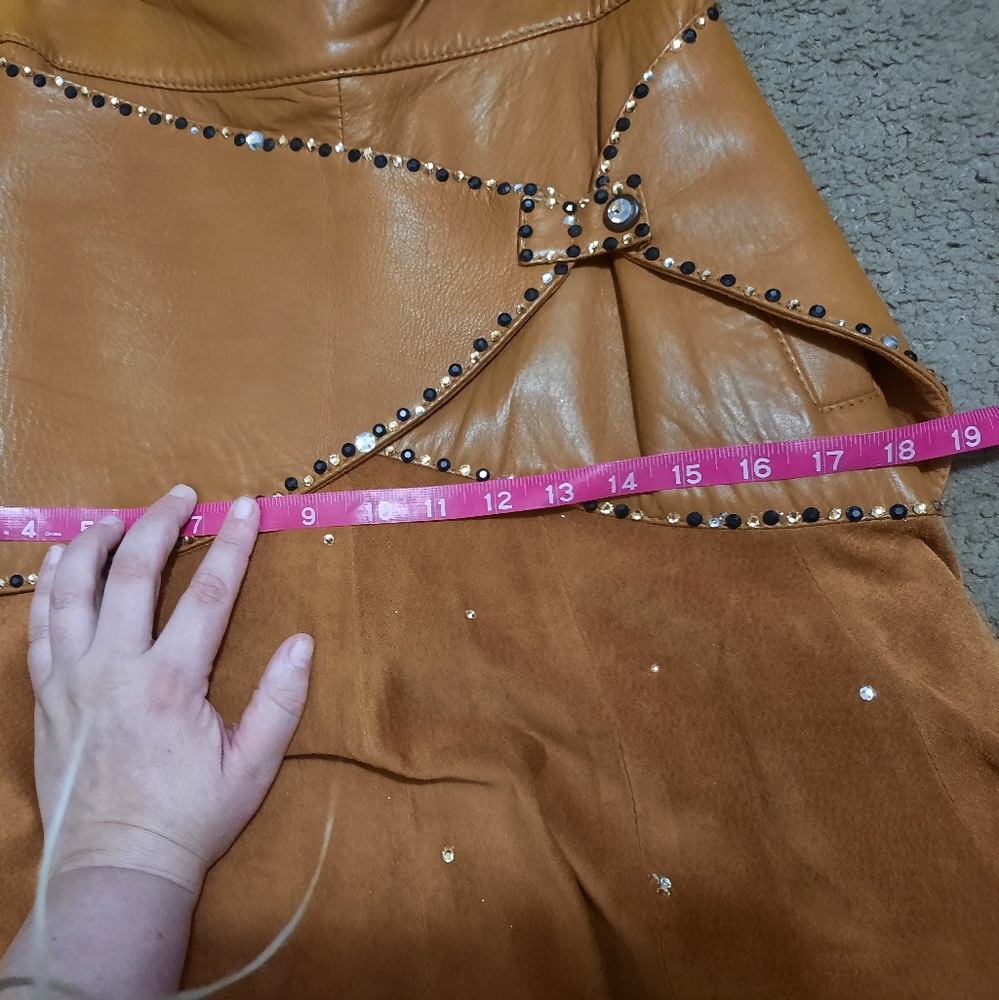 Beautiful leather and suede skirt - Picture 9 of 11
